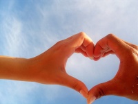 :en_hands_heart